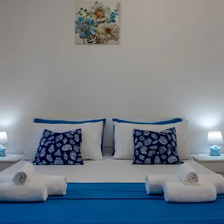 Blu - Terrazza & Idromassaggio By Diddoi * Marina di Mancaversa