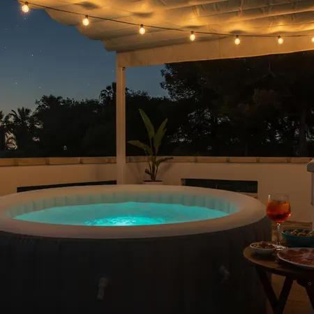 Blu - Terrazza & Idromassaggio By Diddoi * Marina di Mancaversa